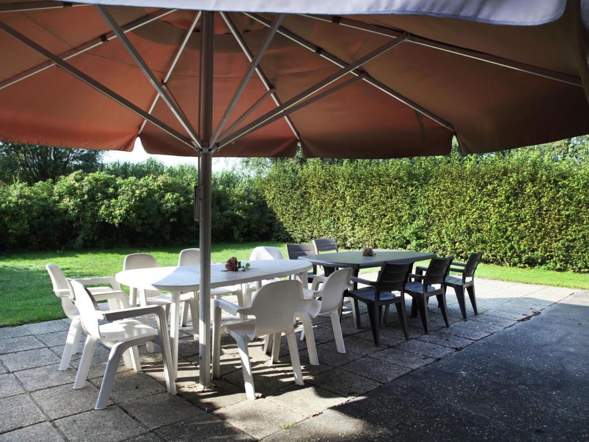 Vakantiehuis Spacious In With Private Terrace
